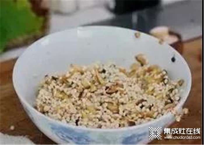 力巨人M7-Z教你做荷香糯米雞，讓美味更上一層樓